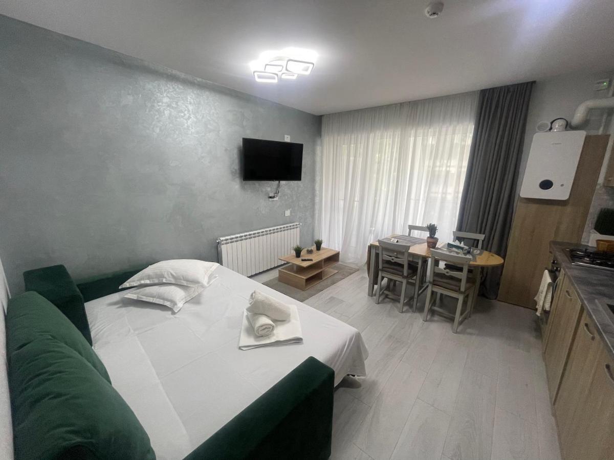 Velier Holiday Apartments Mamaia Exterior foto